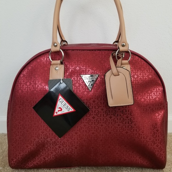 guess overnight travel bag
